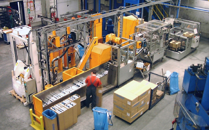 Línea de envasado de cartuchos Wacker con sistema de contenedores Fluid-Bag